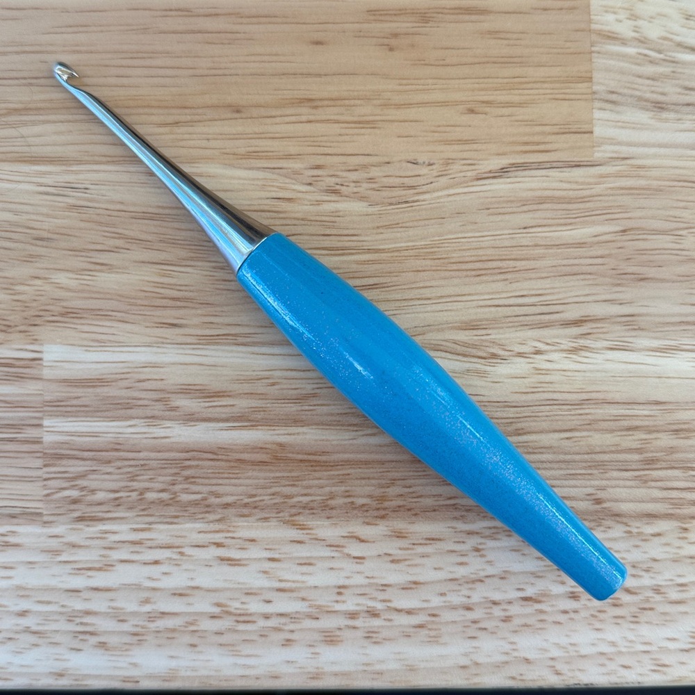 Discontinued Furls Odyssey Crochet Hook - Size G (4.0)